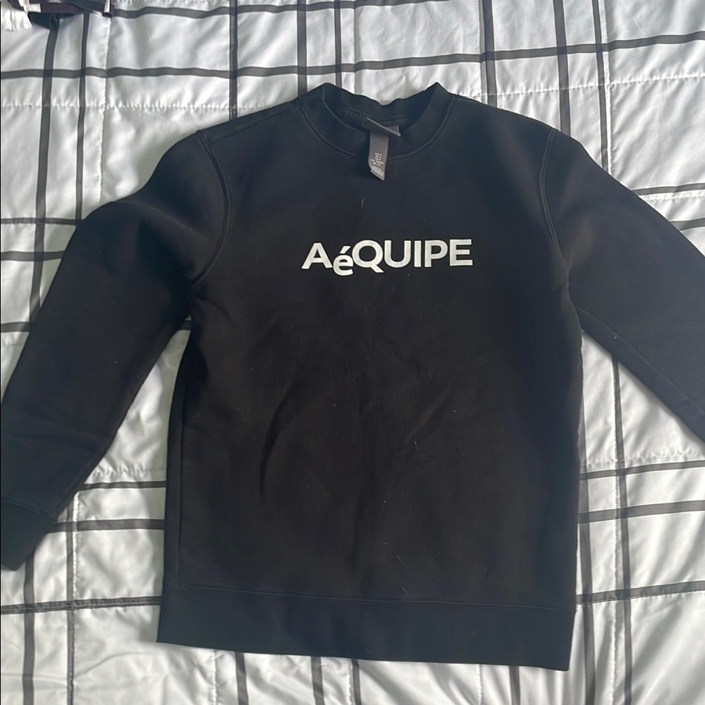 H&M Black Crewneck Sweater Classic Design